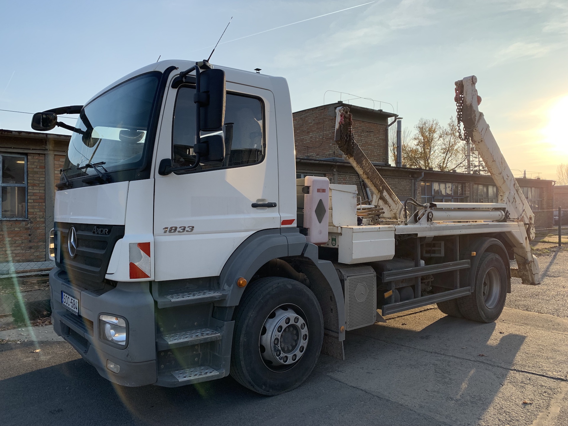 mercedes-axor